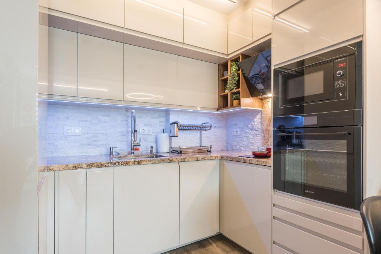 Apartment B - Lifestyle Holiday Saints Constantine and Helena Bagian luar foto