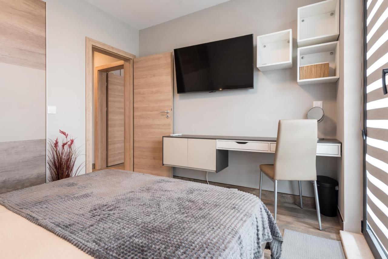 Apartment B - Lifestyle Holiday Saints Constantine and Helena Bagian luar foto