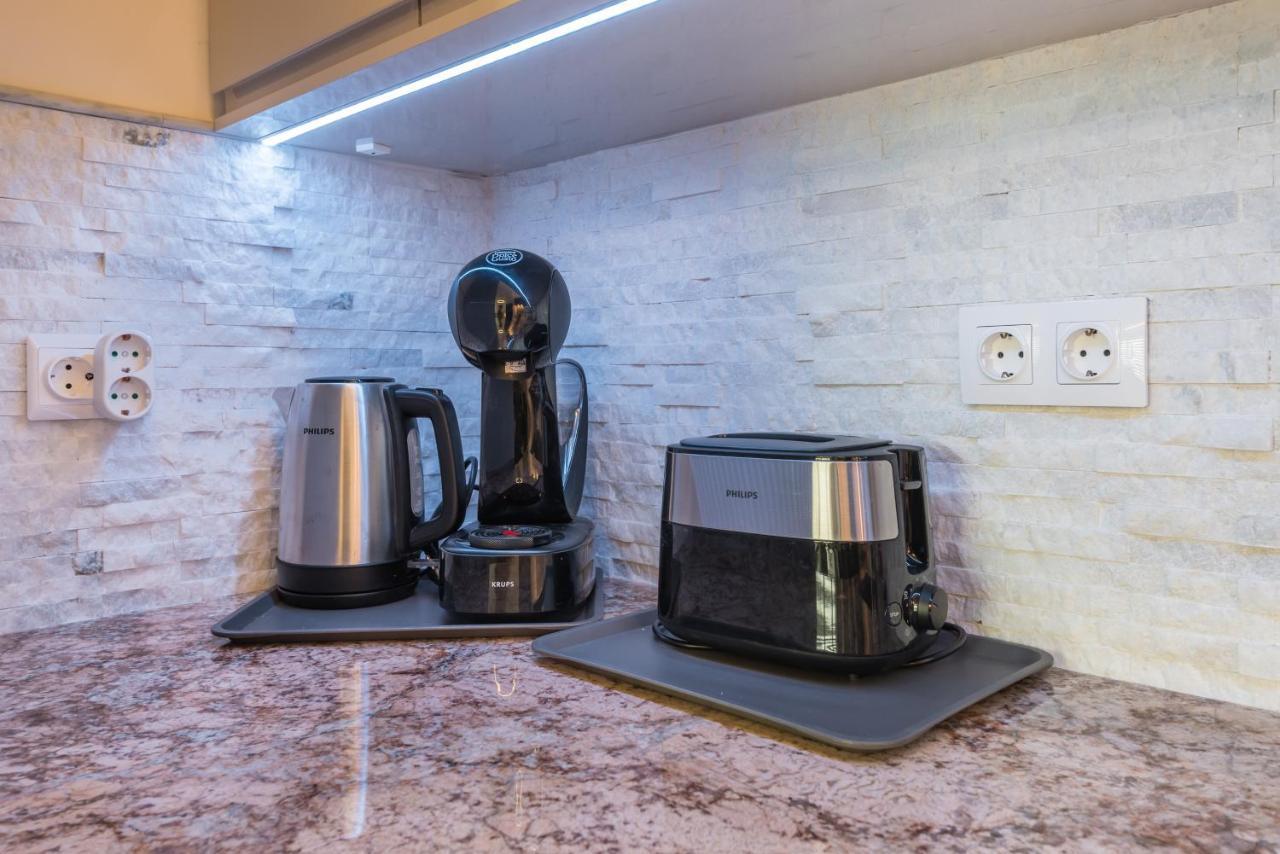 Apartment B - Lifestyle Holiday Saints Constantine and Helena Bagian luar foto