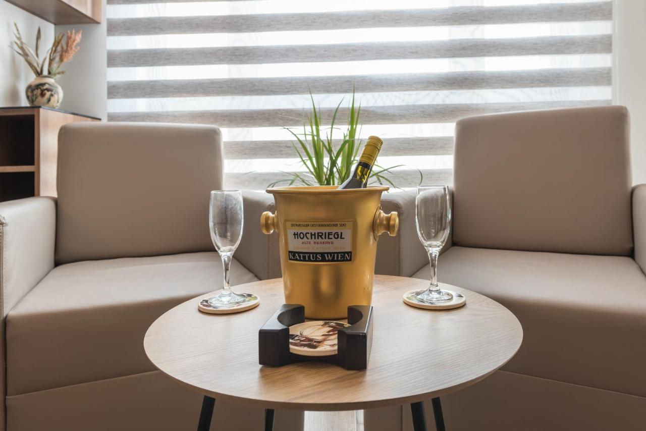 Apartment B - Lifestyle Holiday Saints Constantine and Helena Bagian luar foto